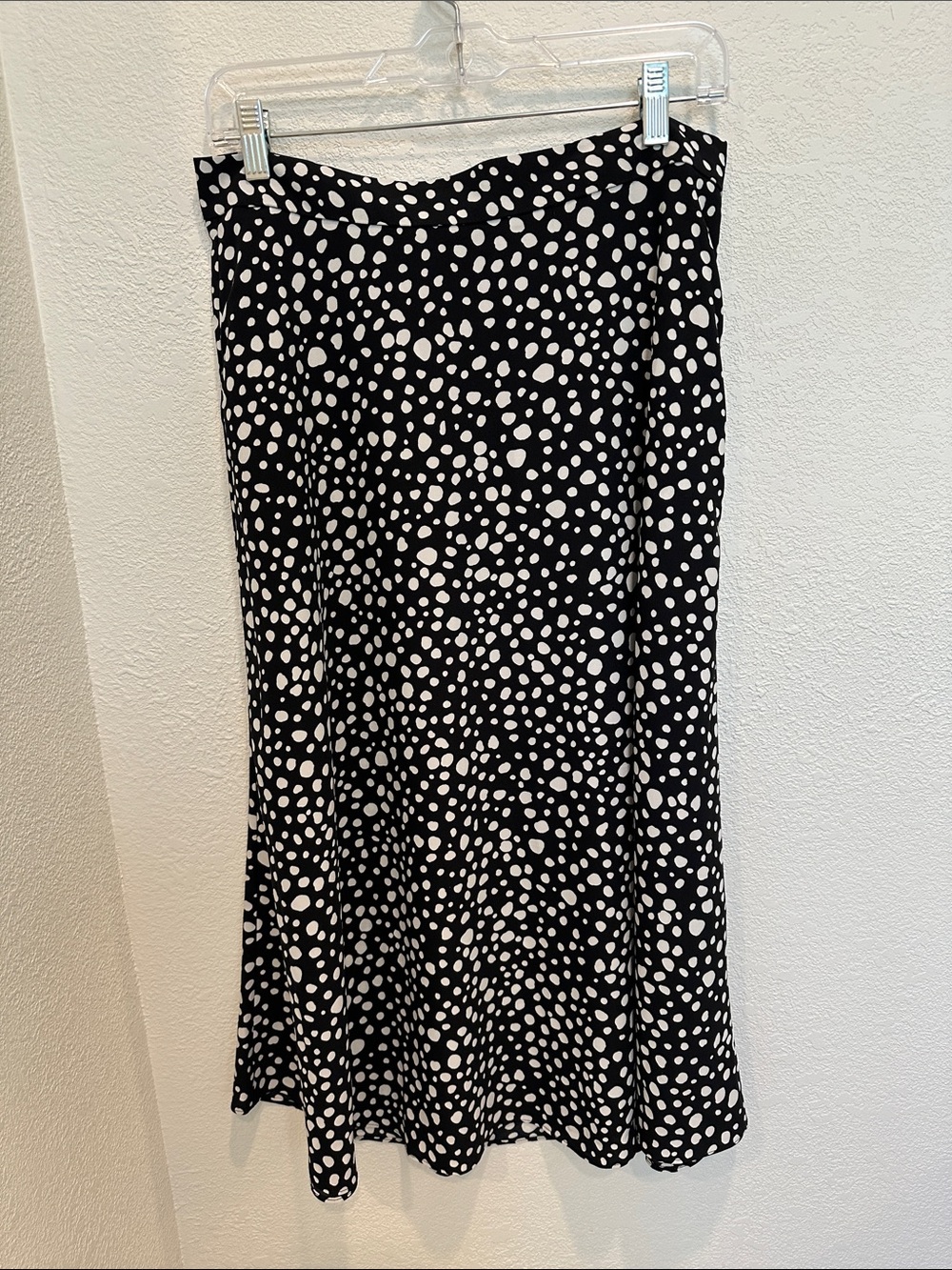 Ann Taylor Factory Black & White Spotted Midi Skirt